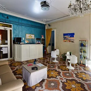 Hotel Suisse, Genoa